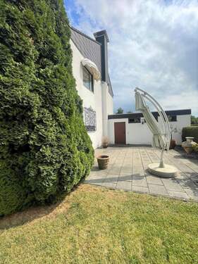 Grillfläche hinter der Garage (2) - Mehrfamilienhaus, Wohnhaus mit 315,20 m² in Lauingen zum Kaufen