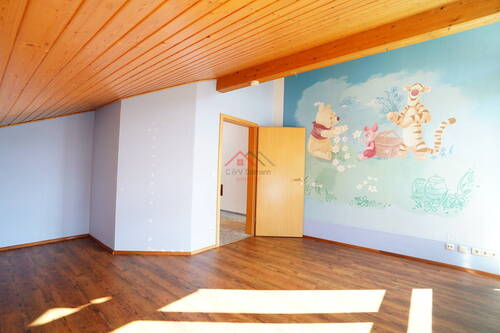 großes Kinderzimmer OG - 