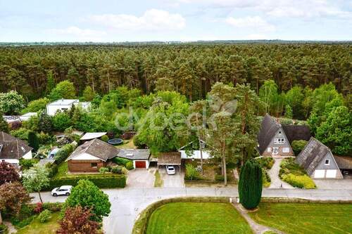 Blick von oben - 7 Zimmer Einfamilienhaus in Brietlingen