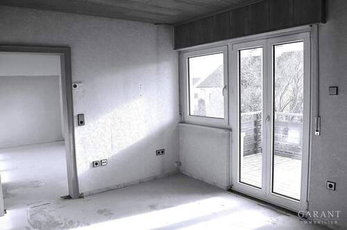 Wohnzimmer OG - Wohnen im Reusch - Doppelhaushälfte mit drei Wohneinheiten in ruhiger Lage