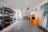 Garage - 