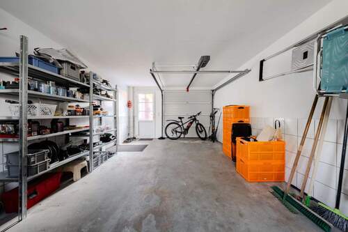 Garage - 