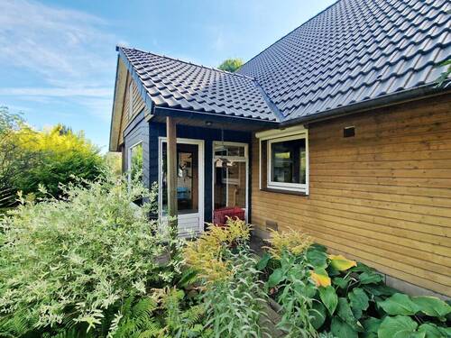 Eingang - Einfamilienhaus mit 280,00 m&sup2; in Krempel zum Kaufen