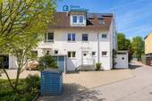 Eingang - 3 Zimmer Reihenmittelhaus in Böblingen