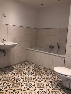 Bad OG (2) - 4 Zimmer Bauernhaus, Landhaus zur Miete in Salzatal