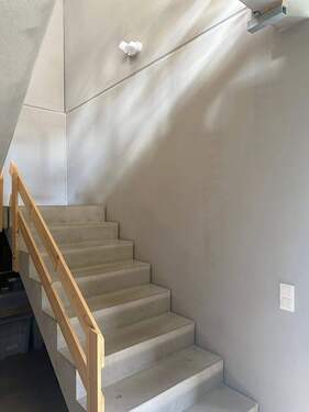 Treppe EG-DG.jpg - 