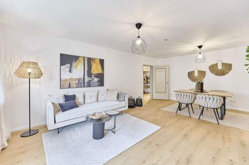 Wohnzimmer - 3 Zimmer Etagenwohnung in Mannheim