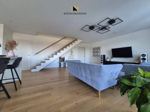 Wohnen - Einfamilienhaus mit 317,00 m&sup2; in Renningen zum Kaufen