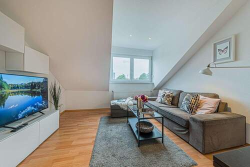 Wohnen - 2 Zimmer Etagenwohnung zur Miete in Frankfurt am Main