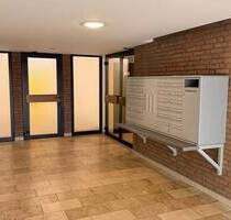 Großzügige 3-Zimmerwohnung mit Parkettboden und Einbauküche in Köln Westhoven
