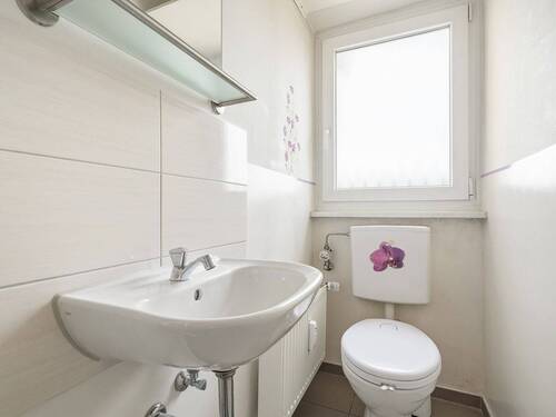 WC - 