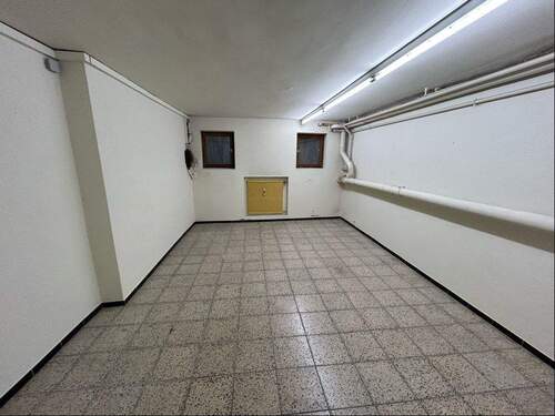 großer Kellerraum - 