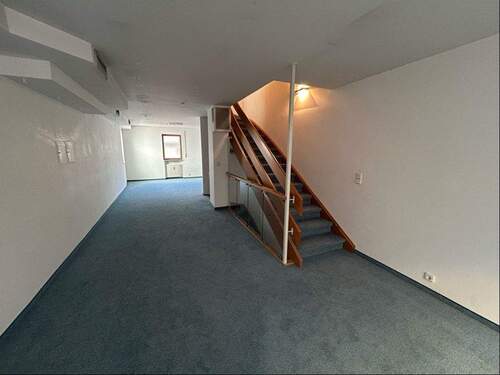 Geschäftsraum im 1. OG - 