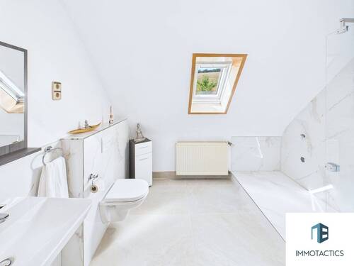 Tageslichtbad 2.OG Haupthaus - 