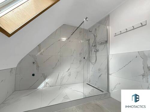 Tageslichtbad 2.OG Haupthaus - 