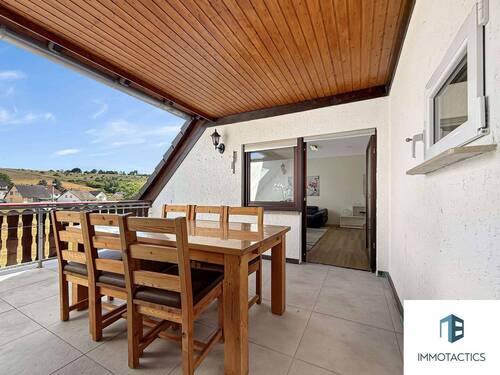 Balkon mit Durchreiche 2.OG Haupthaus - 