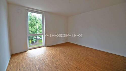 Wohnzimmer - 3 Zimmer Etagenwohnung in Hamburg