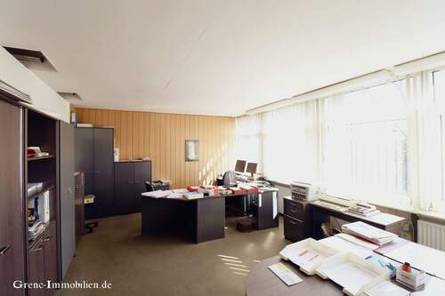 Springtime im Gewerbepark Uelzen - Halle in Uelzen zum Kaufen