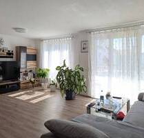 Gepflegte, vermietete 3-Zimmer-Wohnung mit Stellplatz und TG-Stellplatz in Dietenheim - Dietenheim / Kreuthöfe