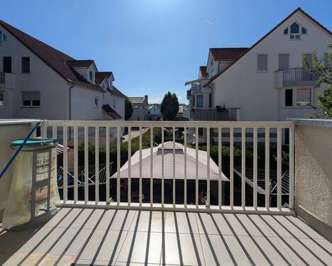 Balkonaussicht - Etagenwohnung mit 77,80 m&sup2; in Dietenheim / Kreuthöfe zum Kaufen