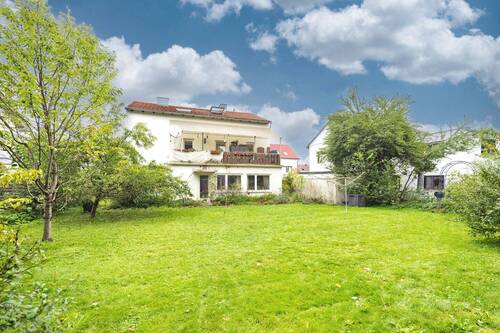 Gartenansicht I - 8 Zimmer Mehrfamilienhaus, Wohnhaus zum Kaufen in Gräfelfing / Lochham