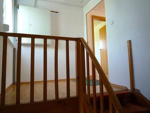 Treppenhaus - Etagenwohnung mit 48,00 m² in Mühlhausen-Ehingen zur Miete