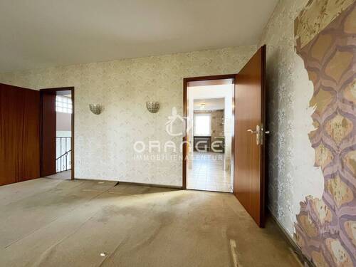 ...und sehr geräumig mit direktem Zugang... - 