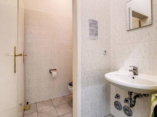 Derzeitger Waschraum/Toilette - 