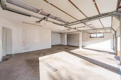 Garage - 