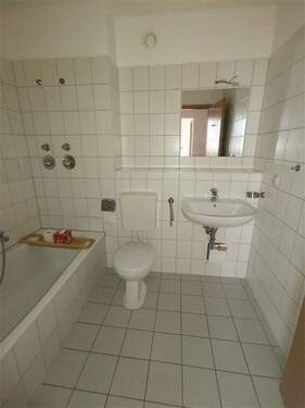 Badezimmer - 2 Zimmer Etagenwohnung zum Kaufen in Eisenach
