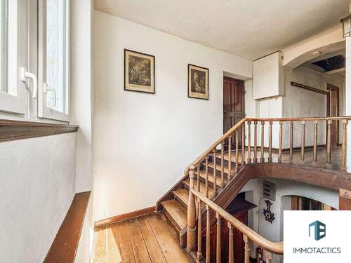 Aufgang EG Hauptgebäude - 