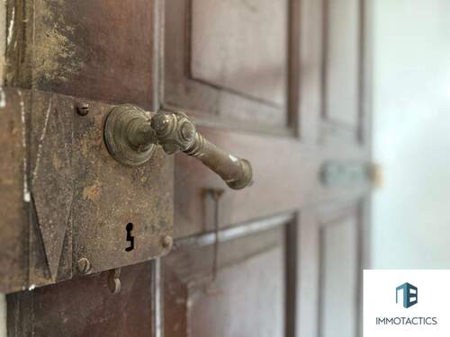 Detailbild Tür OG Hauptgebäude - 