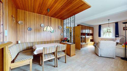 Wohn-/ Essbereich Ansicht I - 6 Zimmer Einfamilienhaus zum Kaufen in Frankfurt am Main