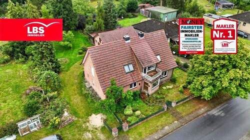 Luftbild - Ihr neues Zuhause! - 255.000,00&nbsp;EUR Kaufpreis, ca.&nbsp; 153,50&nbsp;m&sup2;&nbsp;Wohnfl&auml;che