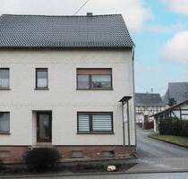 7-Zi.-Zuhause mit großem Garten inkl. zwei kleiner Nebengebäude - Dickenschied