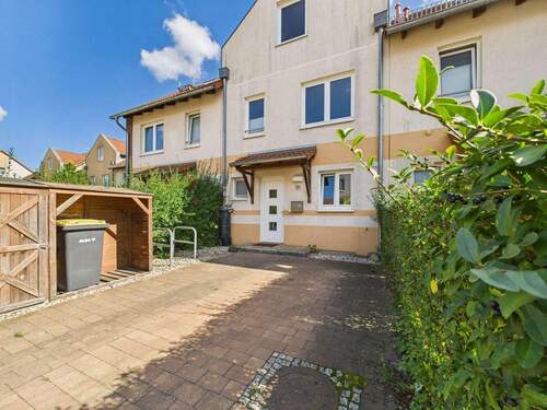 Stellplatz - 6 Zimmer Reihenmittelhaus zum Kaufen in Berlin