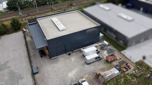 Luftbild der Halle - Für Ihr Gewerbe bereit! - 1.180.000,00&nbsp;EUR Kaufpreis,