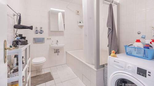 Badezimmer - 2 Zimmer Etagenwohnung in Norderstedt