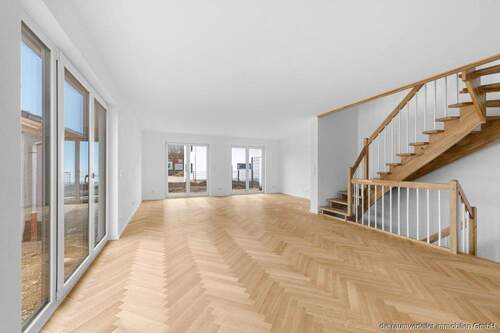 Wohn- und Essbereich - 4 Zimmer Reihenendhaus in Bruckmühl