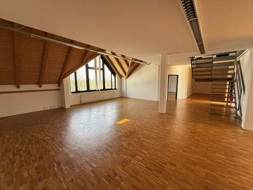 Dachgeschoss weitere Ansicht - 