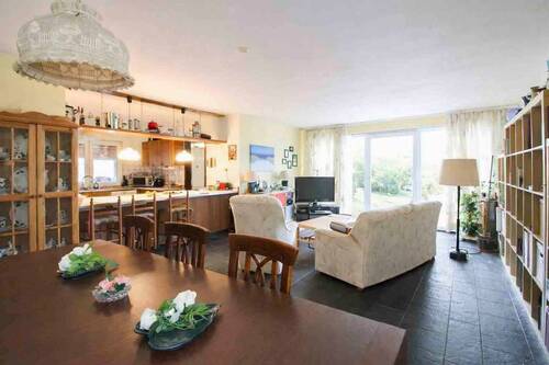 Wohnzimmer - 6 Zimmer Einfamilienhaus zum Kaufen in Salzhausen