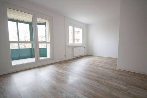 Wohnzimmer - Schicke 3-Raumwohnung mit Balkon...