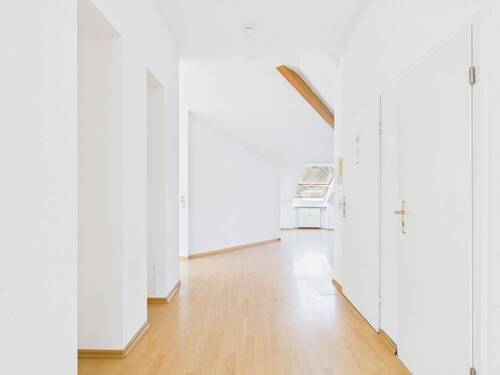 Diele - Etagenwohnung mit 122,70 m&sup2; in Neustadt in Holstein zum Kaufen