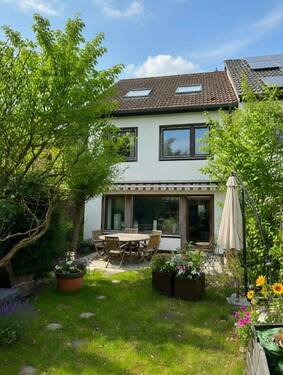 Garten - Reihenmittelhaus mit 130,00 m&sup2; in Nürnberg zum Kaufen