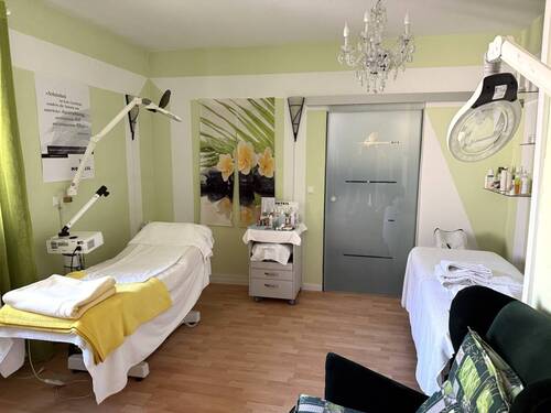 Zimmer 2 - 
