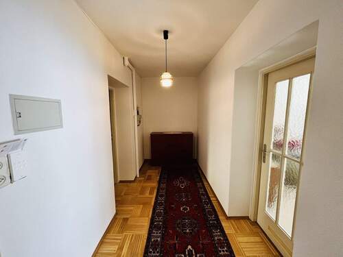 Flur Wohnung - 2 Zimmer Etagenwohnung in München