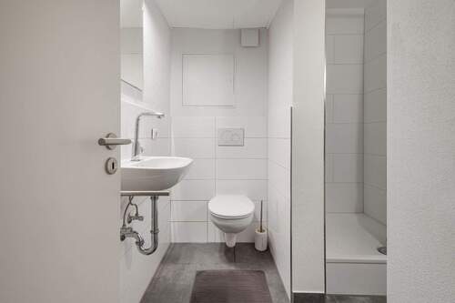 Bad Einheit UG links - 