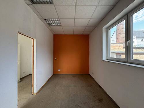 Zimmer/ Büro - 