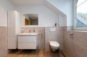 Das Badezimmer im OG - 
