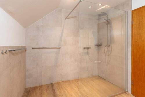 Das Badezimmer im OG - 